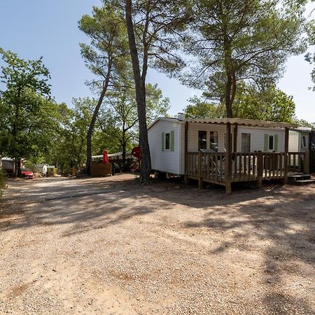 Camping Lou Cantaire Hotel Fayence Exterior photo