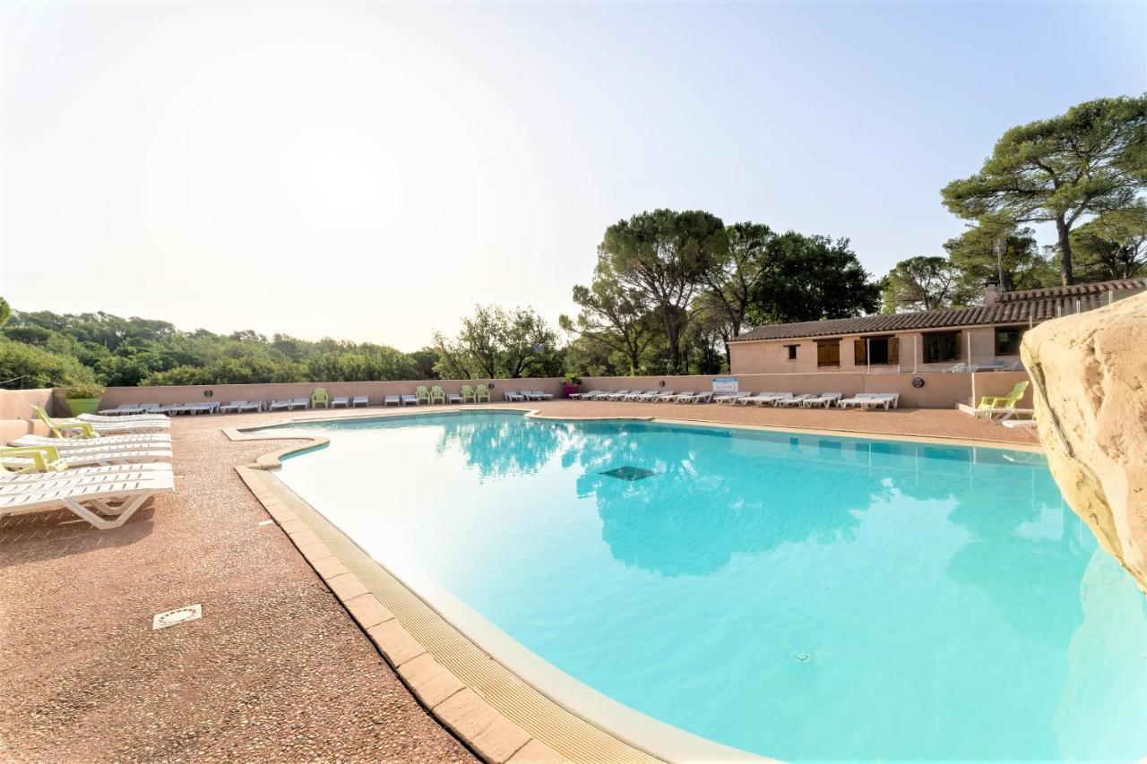 Camping Lou Cantaire Hotel Fayence Exterior photo